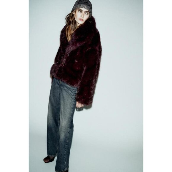 ZARA SHORT FAUX FUR COAT WITH FIREMAN CLASPS - Picture 3 of 10